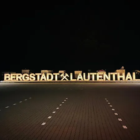 Hills Hut Ferienhaus